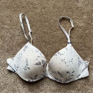 Victoria’s Secret Plunge Bra